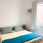Agradavel Em Ipanema - Perto Da Praia - Bt201 Z2